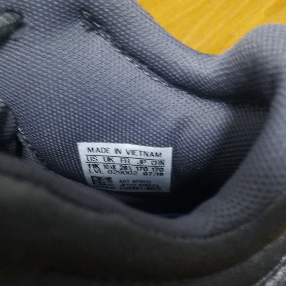 Adidas Basketball tennis shoes ๐ - Picture 5 of 6